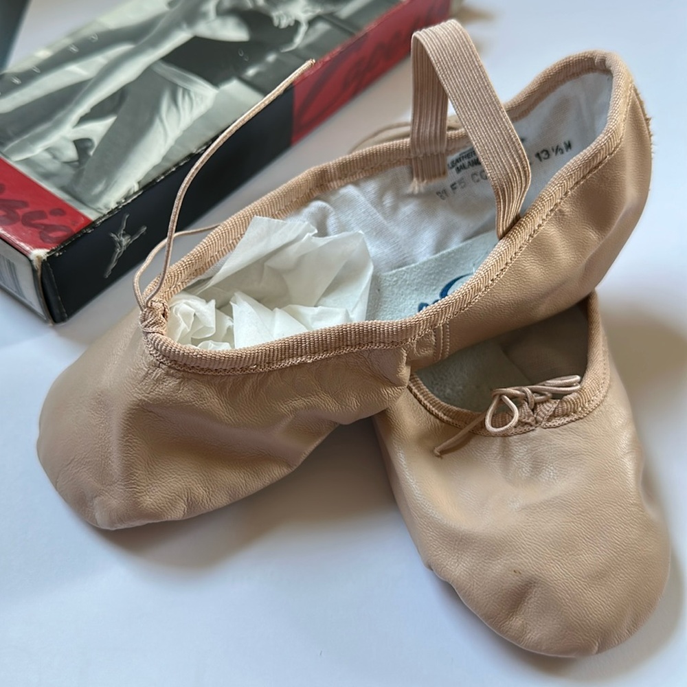 New unused Capezio child’s ballet shoe